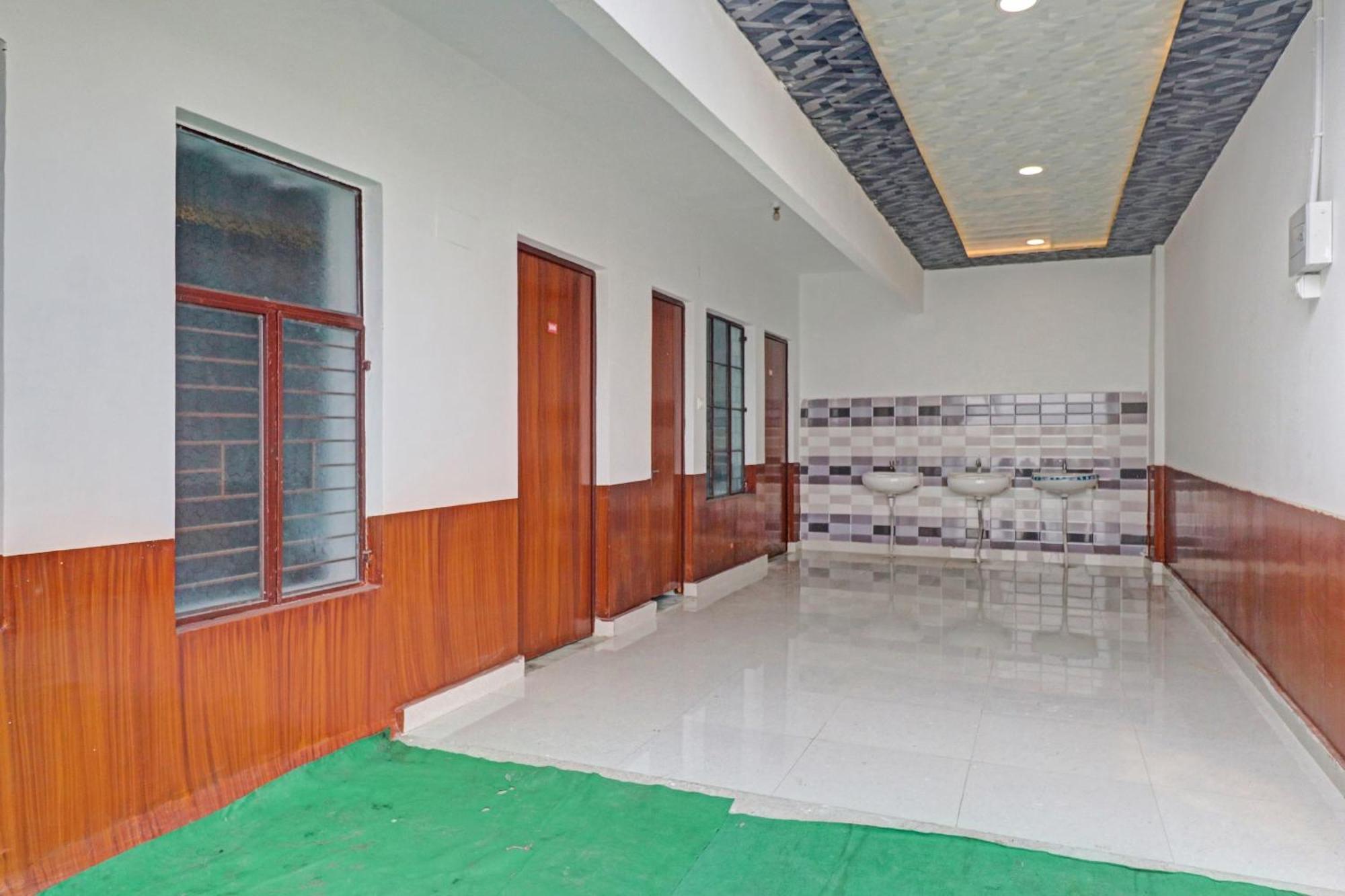 Hotel O Paras Palace Kanpur Bagian luar foto