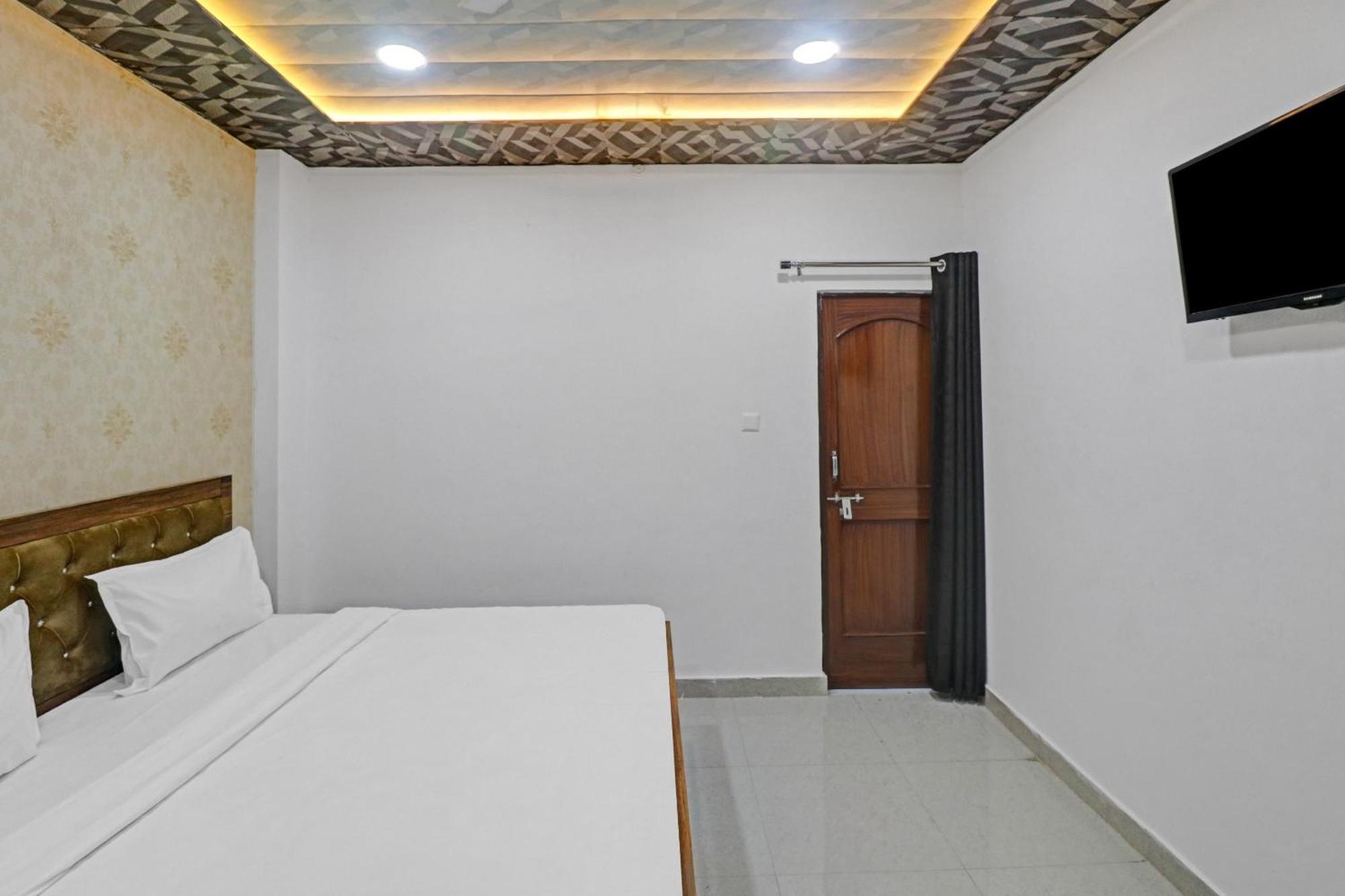 Hotel O Paras Palace Kanpur Bagian luar foto