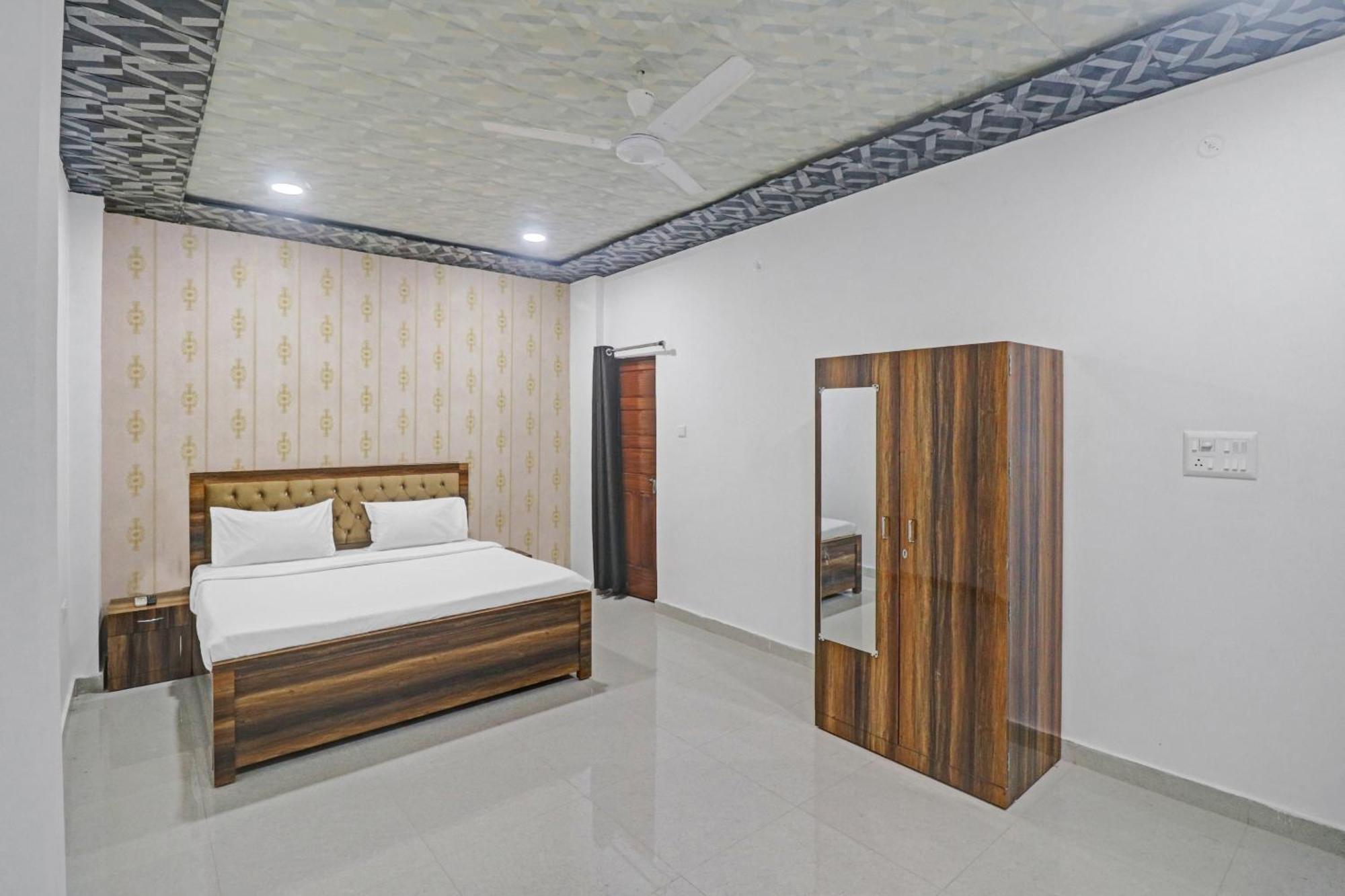 Hotel O Paras Palace Kanpur Bagian luar foto