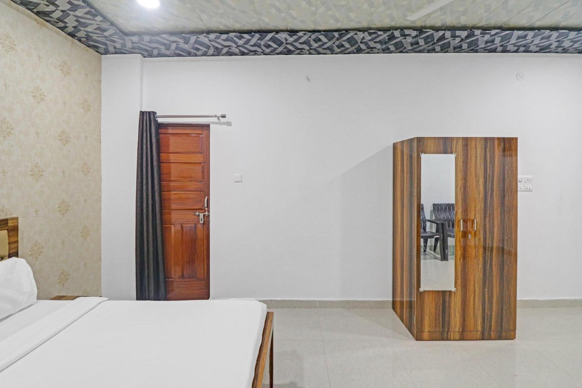 Hotel O Paras Palace Kanpur Bagian luar foto