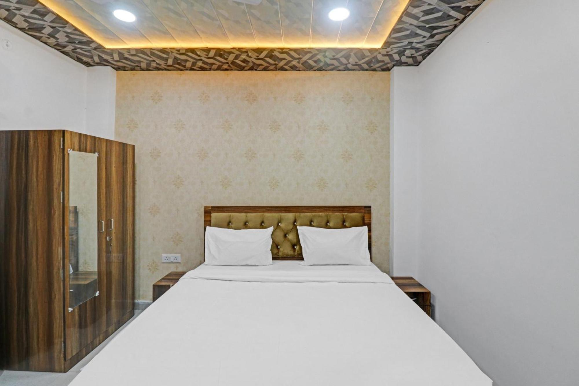 Hotel O Paras Palace Kanpur Bagian luar foto