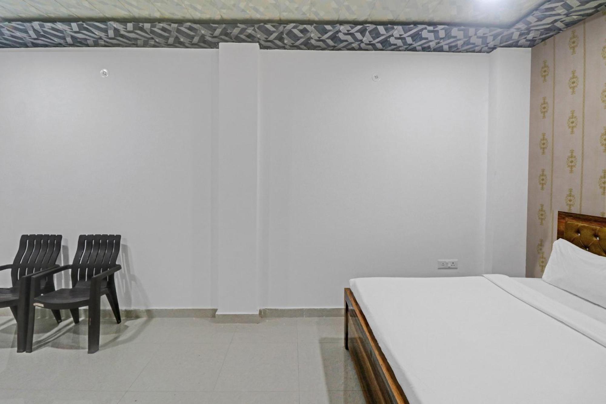Hotel O Paras Palace Kanpur Bagian luar foto
